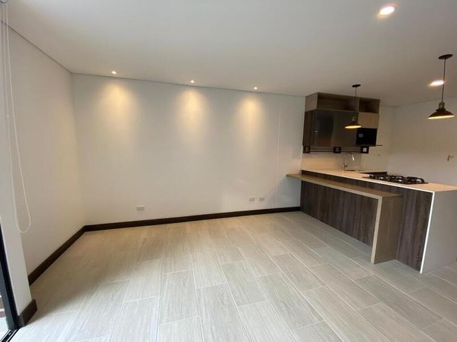 Apartaestudio en venta en El Retiro, 60 m² · foto 2 de 15