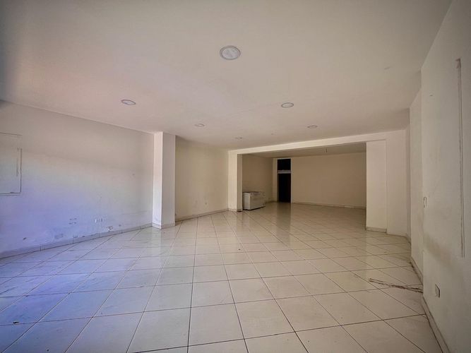 Local en arriendo en El Poblado, Medellín, 90 m² · foto 2 de 15