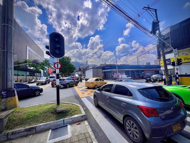 Local en arriendo en El Poblado, Medellín, 90 m² · foto 14 de 15