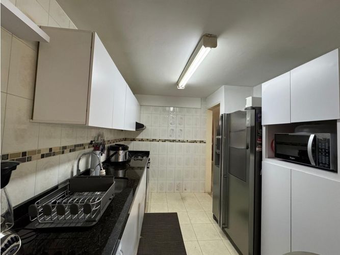 Casa de 8 alcobas en venta en La Flora, Cali, 320 m² · foto 5 de 10