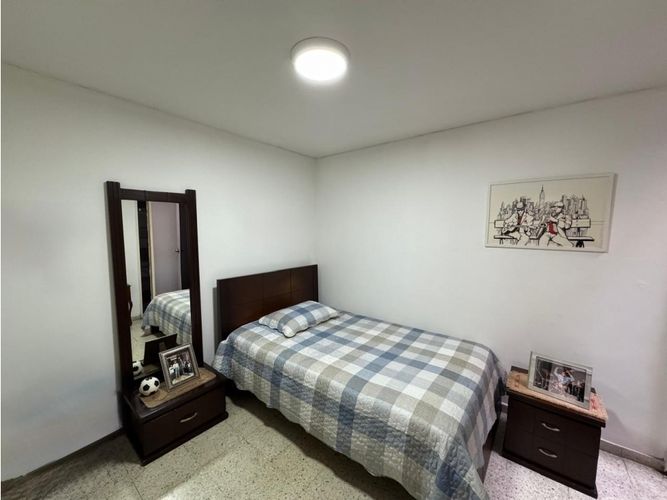 Casa de 8 alcobas en venta en La Flora, Cali, 320 m² · foto 8 de 10