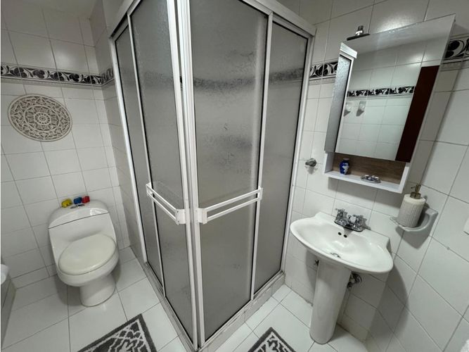 Casa de 8 alcobas en venta en La Flora, Cali, 320 m² · foto 10 de 10