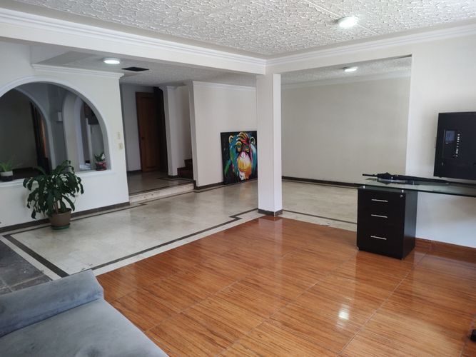Casa de 3 alcobas en venta en El Contador, Bogotá, 240 m² · foto 5 de 20