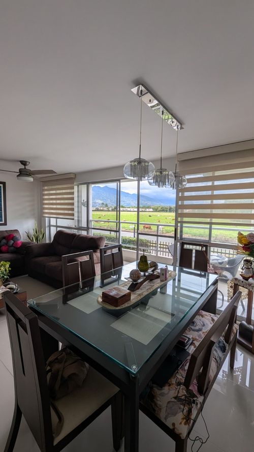 Apartamento de 3 alcobas en venta en Cr. Los Naranjos, Jamundí, 119 m² · foto 5 de 20