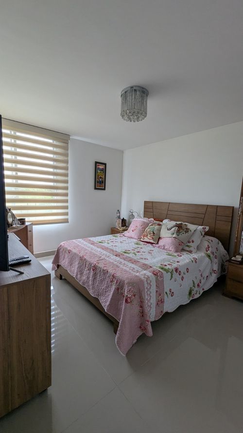 Apartamento de 3 alcobas en venta en Cr. Los Naranjos, Jamundí, 119 m² · foto 15 de 20