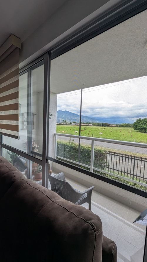 Apartamento de 3 alcobas en venta en Cr. Los Naranjos, Jamundí, 119 m² · foto 19 de 20
