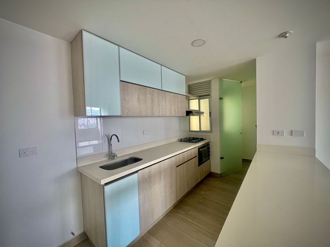 Apartamento de 2 alcobas en venta en La Doctora, Sabaneta, 79 m² · foto 3 de 19