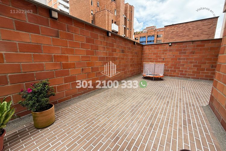 Apartamento de 3 alcobas en arriendo en Laureles, Medellín, 190 m² · foto 23 de 24