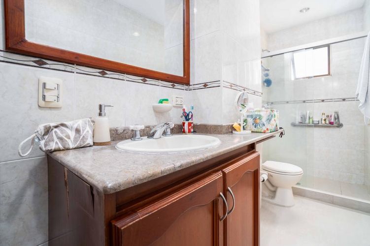 Apartamento de 5 alcobas en venta en Ciudad Jardin, Cali, 330 m² · foto 6 de 22