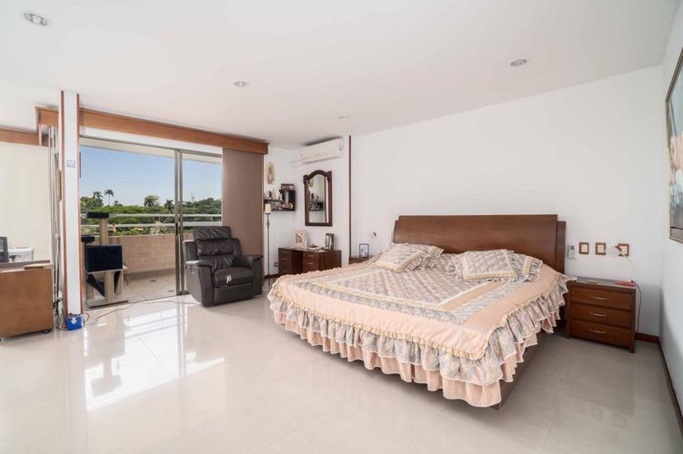 Apartamento de 5 alcobas en venta en Ciudad Jardin, Cali, 330 m² · foto 7 de 22