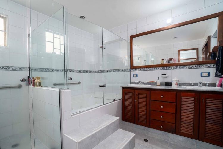 Apartamento de 5 alcobas en venta en Ciudad Jardin, Cali, 330 m² · foto 9 de 22