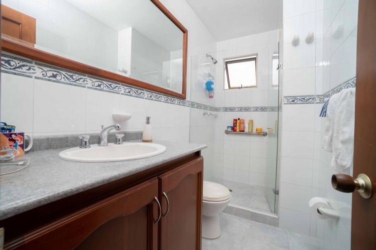 Apartamento de 5 alcobas en venta en Ciudad Jardin, Cali, 330 m² · foto 14 de 22