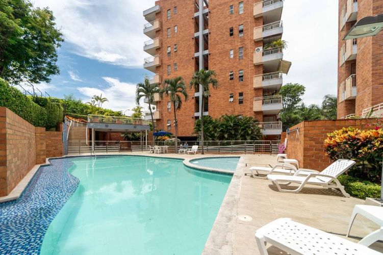 Apartamento de 5 alcobas en venta en Ciudad Jardin, Cali, 330 m² · foto 21 de 22