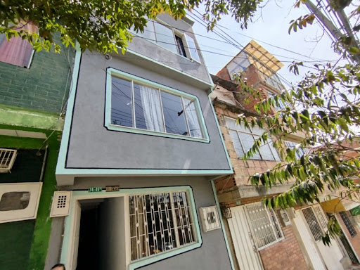 Casa en venta en Candelaria La Nueva, Bogotá · foto 2 de 22