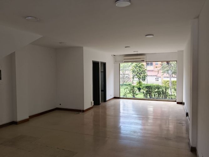 Oficina en arriendo en Laureles, Medellín, 155 m² · foto 3 de 17
