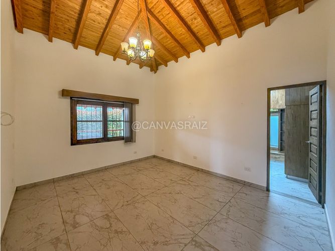 Casa de 3 alcobas en venta en El Carmen De Viboral, El Carmen de Viboral, 250 m² · foto 8 de 16
