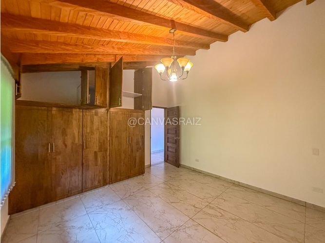 Casa de 3 alcobas en venta en El Carmen De Viboral, El Carmen de Viboral, 250 m² · foto 11 de 16