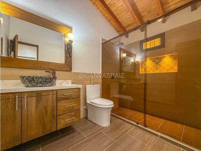 Casa de 3 alcobas en venta en El Carmen De Viboral, El Carmen de Viboral, 250 m² · foto 12 de 16