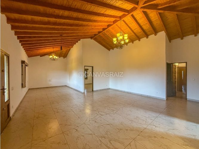 Casa de 3 alcobas en venta en El Carmen De Viboral, El Carmen de Viboral, 250 m² · foto 14 de 16