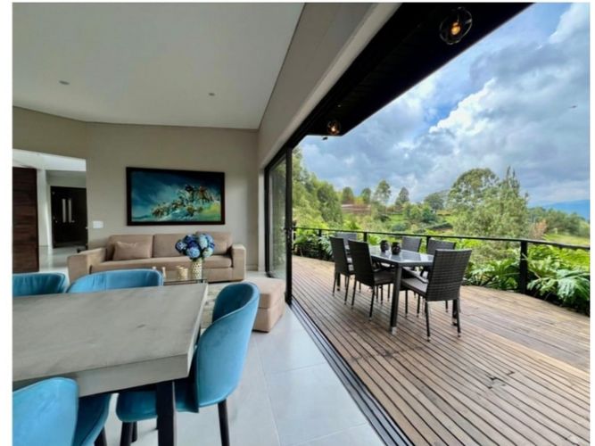 Casa de 3 alcobas en venta en Las Garzonas, Marinilla, 200 m² · foto 6 de 19