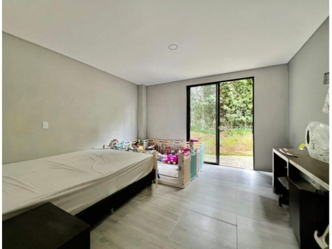 Casa de 3 alcobas en venta en Las Garzonas, Marinilla, 200 m² · foto 12 de 19