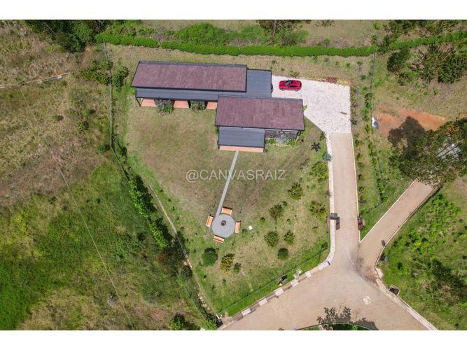 Casa de 3 alcobas en venta en Pantanillo, El Retiro, 304 m² · foto 9 de 21