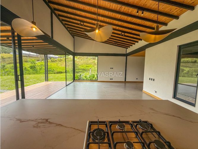Casa de 3 alcobas en venta en Pantanillo, El Retiro, 304 m² · foto 12 de 21