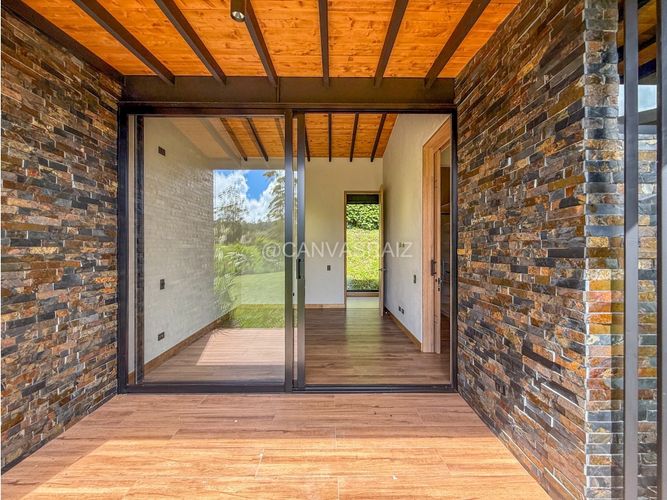 Casa de 3 alcobas en venta en Pantanillo, El Retiro, 304 m² · foto 20 de 21