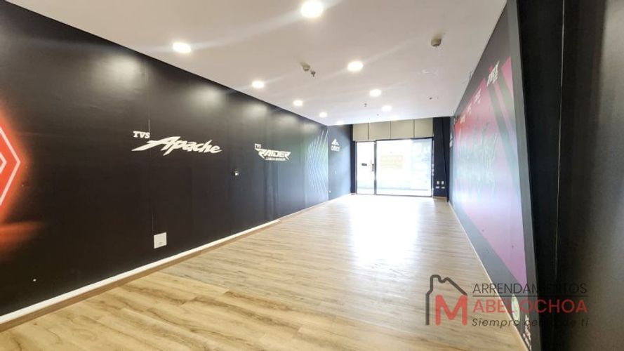 Local en arriendo en Los Colores, Medellín, 66 m² · foto 3 de 14