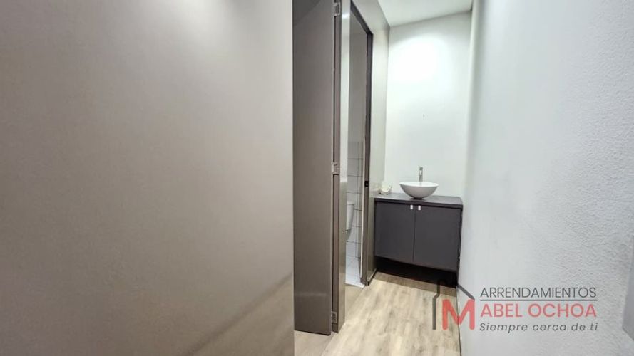 Local en arriendo en Los Colores, Medellín, 66 m² · foto 4 de 14
