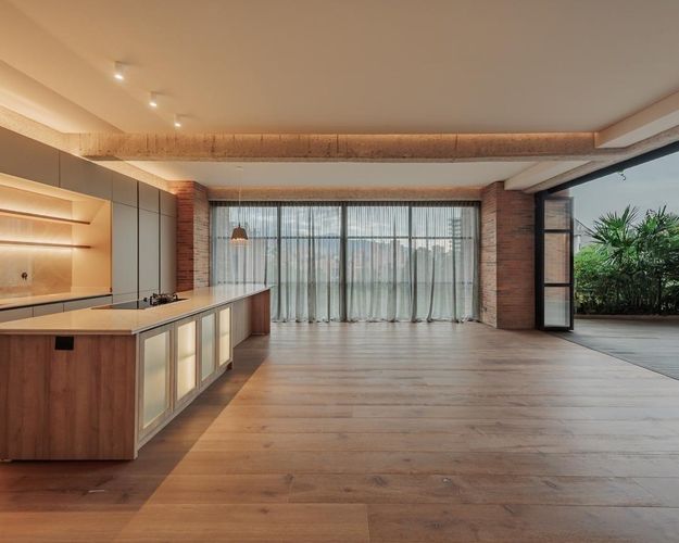 Apartamento de 3 alcobas en venta en El Poblado, Medellín, 308 m² · foto 3 de 18