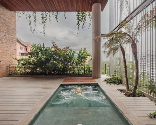 Apartamento de 3 alcobas en venta en El Poblado, Medellín, 308 m² · foto 17 de 18