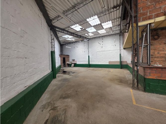 Bodega en venta en Belén, Medellín, 351 m² · foto 6 de 18