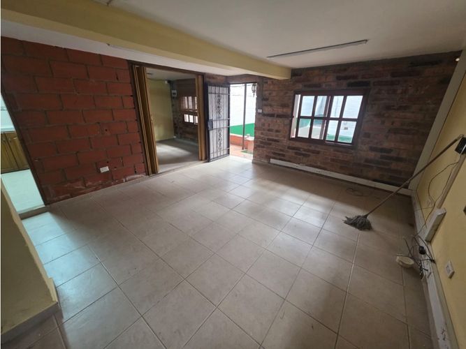 Bodega en venta en Belén, Medellín, 351 m² · foto 17 de 18