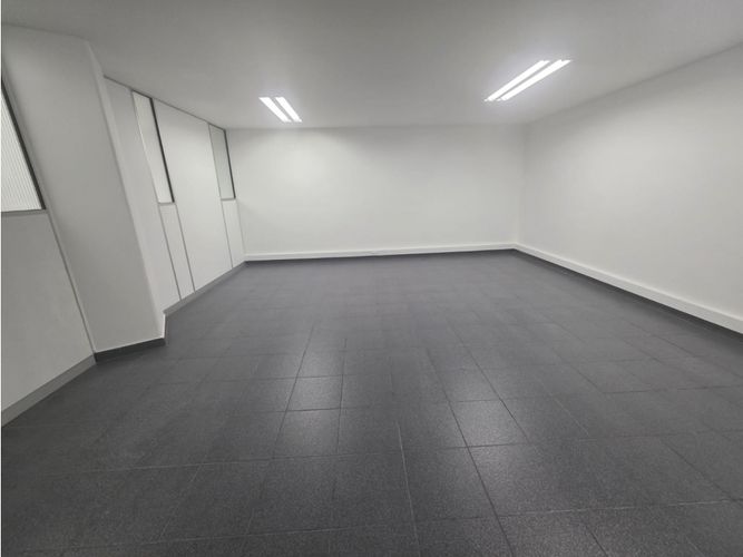 Bodega en arriendo en La Tablaza, La Estrella, 2350 m² · foto 15 de 18