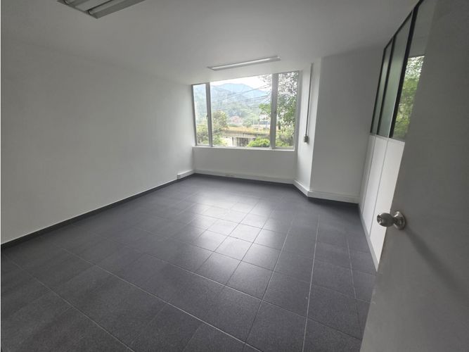 Bodega en arriendo en La Tablaza, La Estrella, 2350 m² · foto 18 de 18
