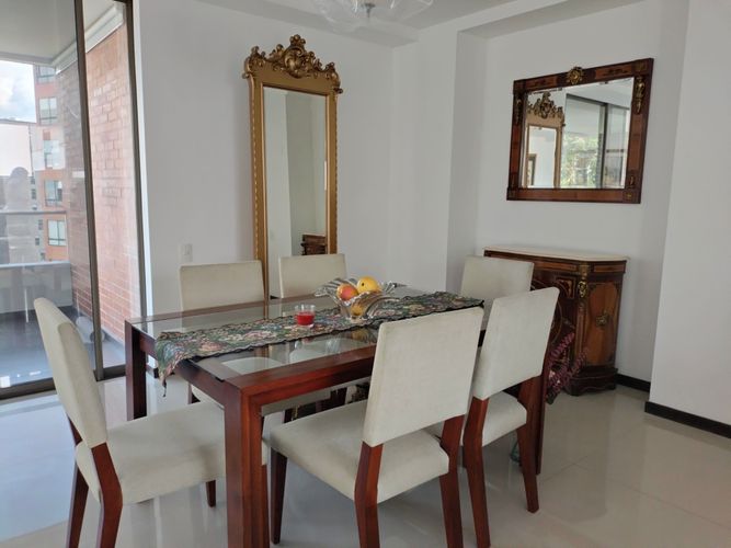 Apartamento de 3 alcobas en arriendo en El Poblado, Medellín, 150 m² · foto 5 de 19