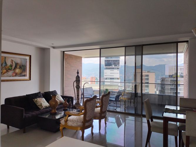 Apartamento de 3 alcobas en arriendo en El Poblado, Medellín, 150 m² · foto 13 de 19