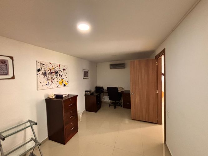 Casa de 7 alcobas en venta en Pance, Cali, 405 m² · foto 8 de 24