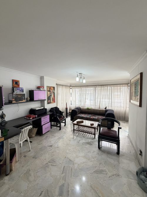 Apartamento de 4 alcobas en venta en Versalles, Cali, 238 m² · foto 4 de 18