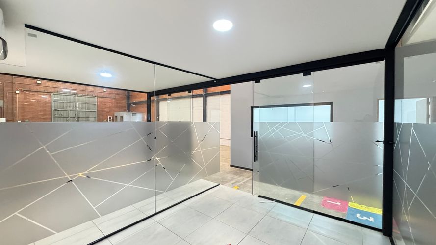 Bodega en arriendo en Obrero, Cali, 354 m² · foto 13 de 24