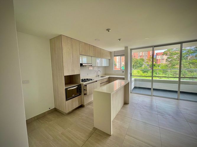 Apartamento de 2 alcobas en venta en La Doctora, Sabaneta, 80 m² · foto 2 de 13