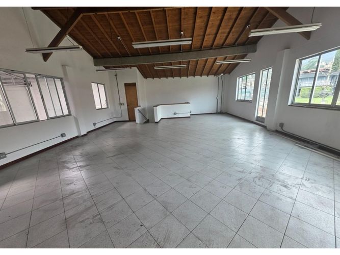 Bodega en arriendo en Suramérica, La Estrella, 400 m² · foto 5 de 10
