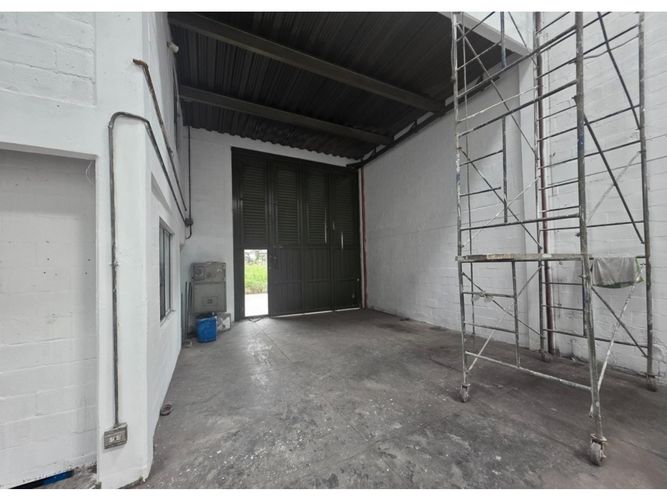 Bodega en arriendo en Suramérica, La Estrella, 400 m² · foto 7 de 10