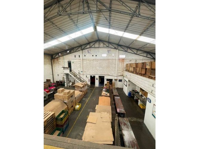 Bodega en arriendo en San Jose, Itagüí, 1800 m² · foto 8 de 10