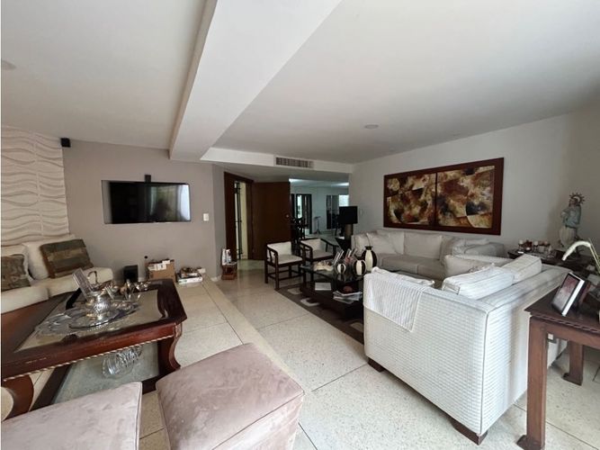 Apartamento de 4 alcobas en venta en Conjunto Residencial El Encanto, Barranquilla, 165 m² · foto 2 de 11