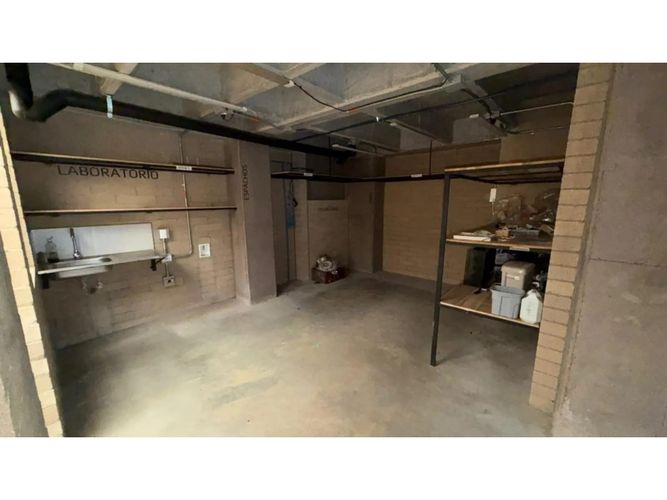 Bodega en venta en Santa Fe, Medellín, 398 m² · foto 8 de 20