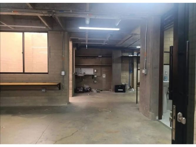 Bodega en venta en Santa Fe, Medellín, 398 m² · foto 16 de 20