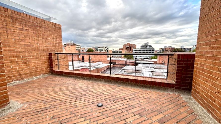 Apartamento de 4 alcobas en venta en La Cabrera, Bogotá, 341 m² · foto 16 de 24
