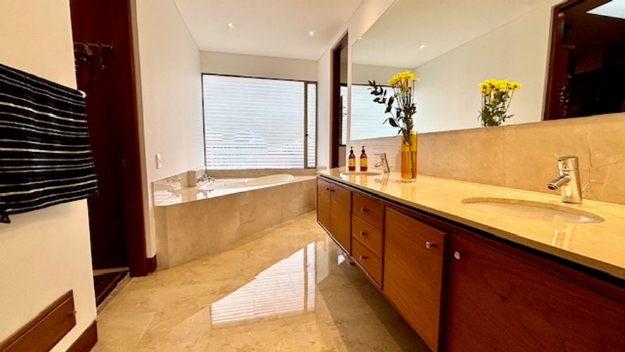 Apartamento de 4 alcobas en venta en La Cabrera, Bogotá, 341 m² · foto 24 de 24